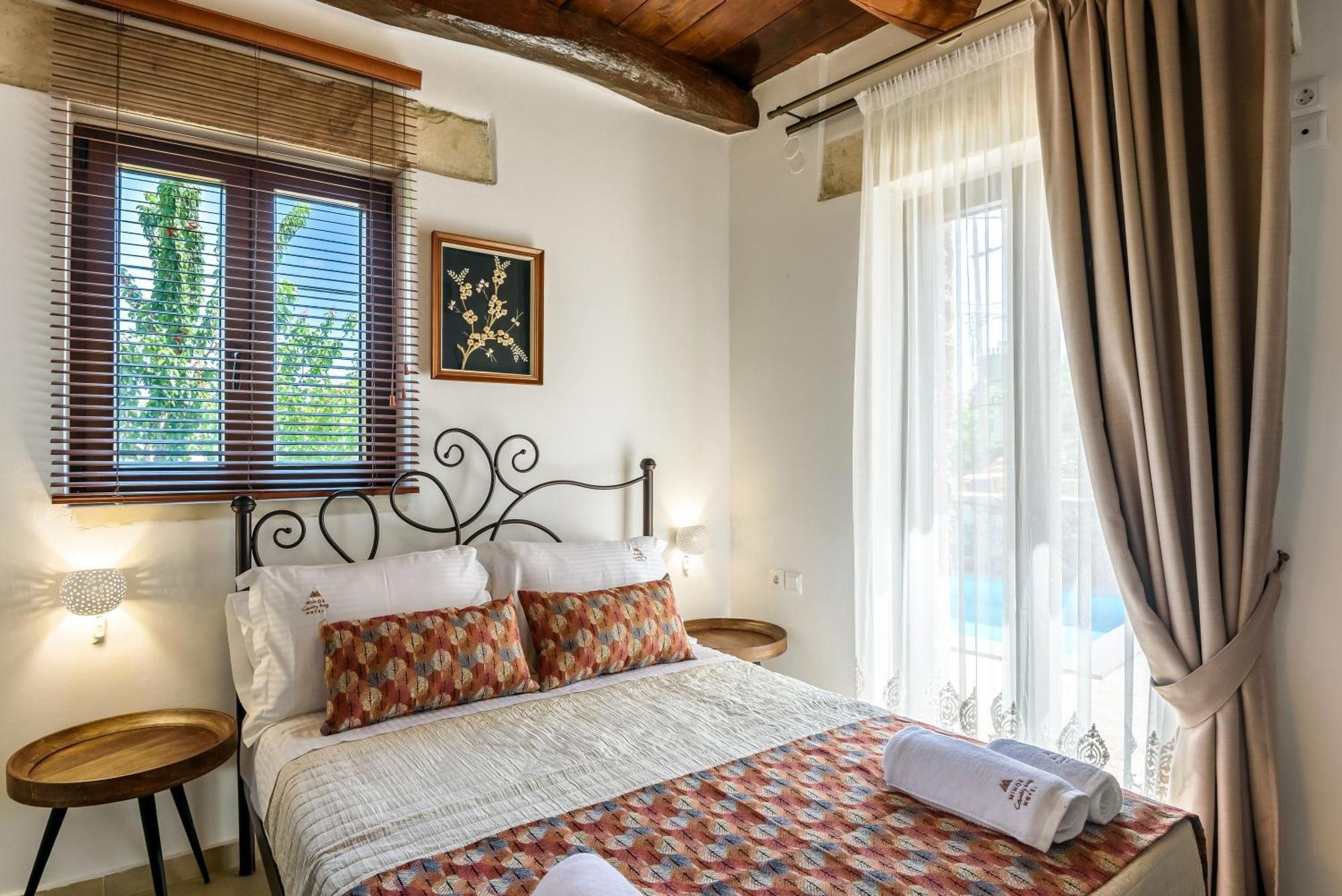 Minos Country Living Apartments Agriles Ngoại thất bức ảnh